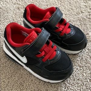 Nike Air Max ST